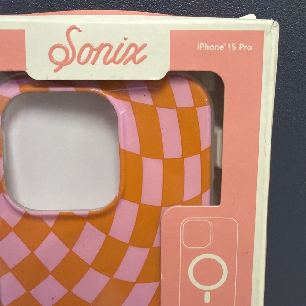 Sonix Apple iPhone 15‎ Pro Case MagSafe Compatible Checkmate Pink/Orange - Picture 2 of 5